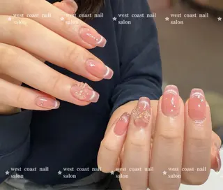 ネイル リボン、ガーリー パーツ放題専門店のネイルデザイン
