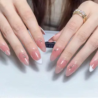 ネイル Pure&Rich Nailのネイルデザイン