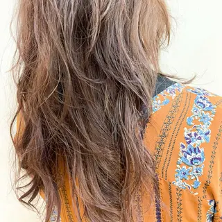 セミロング パーマ デザインカラー/ 推しの配色　肥後のヘアスタイル
