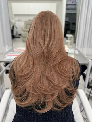 ロング カラー 顔まわりの神様✨ 透明感カラー藤嶋秀幸のヘアスタイル