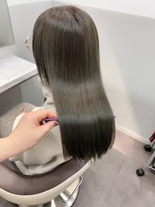 セミロング カラー 薄田 珠美のヘアスタイル