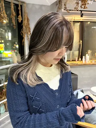 セミロング カラー すぎもと さき⚡️ レイヤー･*パーマのヘアスタイル