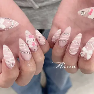 ネイル moca心斎橋店 Aina🐈⬛🤍のネイルデザイン