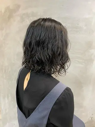 ミディアム パーマ ari/ヘアセット レイヤーカット✂︎のヘアスタイル