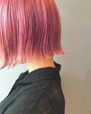 ショート カラー ヘアアレンジ lani ブリーチ /ダブルカラーのヘアスタイル