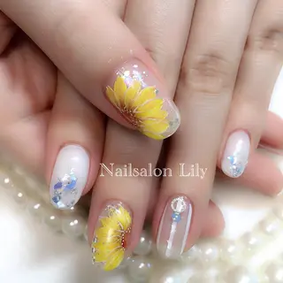 ネイル Lily*nail 🌻Mii🌻のネイルデザイン