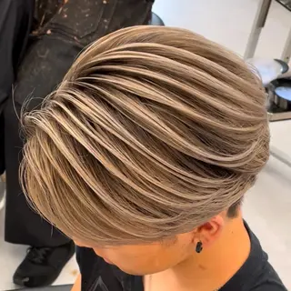 ミディアム カラー パーマ ヘアアレンジ メンズ メンズバレイヤージュ 🌫ハイライトのヘアスタイル