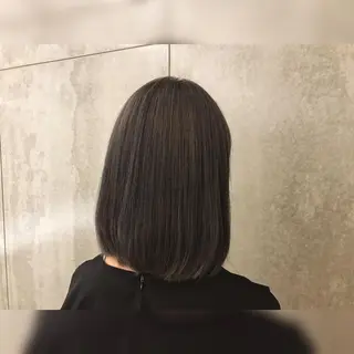 ミディアム ショート/脱白髪染め ☆宇﨑悠実のヘアスタイル
