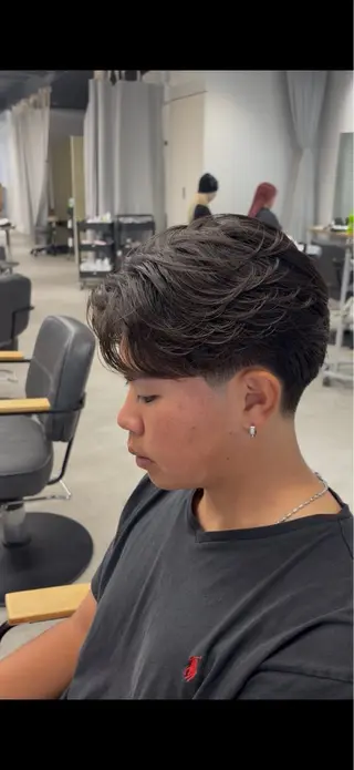 ショート ARISA︎ メンズハイトーンのヘアスタイル