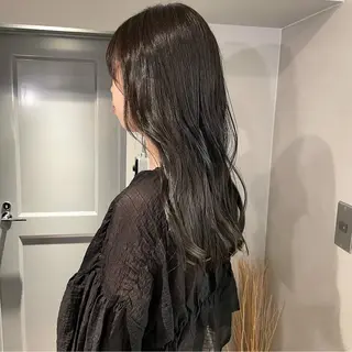 ロング 伊藤 愛里のヘアスタイル