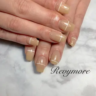 ミディアム ネイル nail salon Revymoreのネイルデザイン