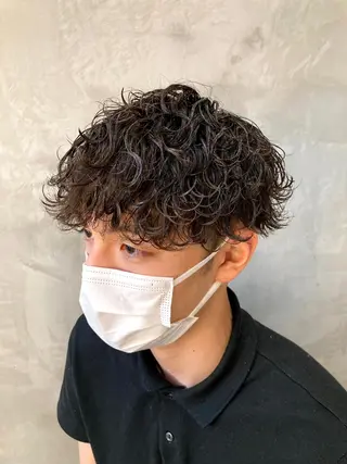 ショート パーマ メンズ 波巻きスパイラルパー マ/シャドウパーマ駿のヘアスタイル