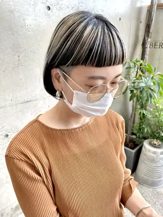 ショート カラー 日高 香織のヘアスタイル