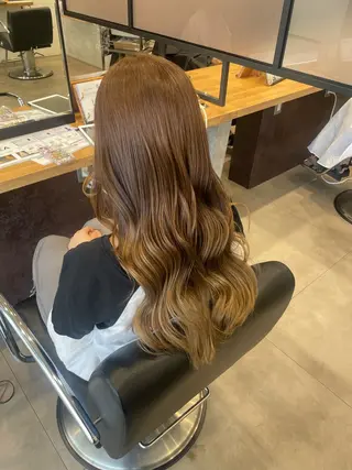 ロング カラー 佐藤 由依/水光カラーのヘアスタイル