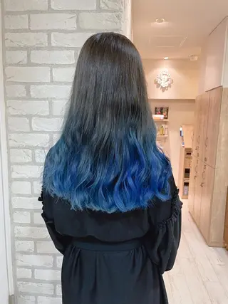 ロング カラー 清水 有実子のヘアスタイル
