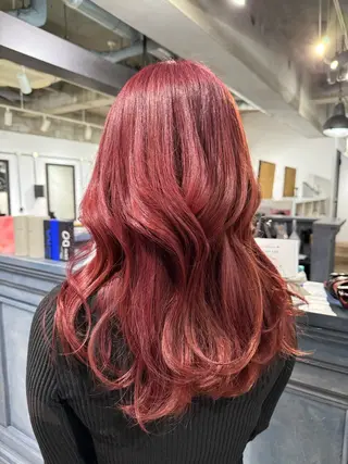 ロング カラー qin／ 天海／Amamiのヘアスタイル