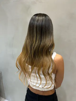 ロング カラー 八幡 空乃のヘアスタイル