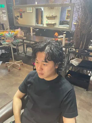 パーマ メンズ litbyfifth 濵崎寛太のヘアスタイル