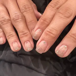 ネイル 椎葉 麻里矢のネイルデザイン