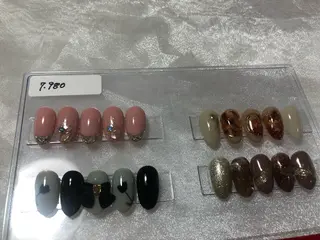 ネイル VIVIAN リサのネイルデザイン