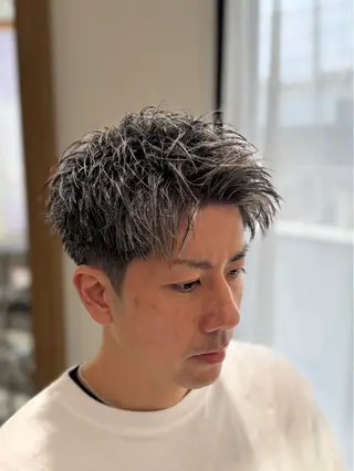 カラー メンズ メンズパーマ特化/波 巻きツイスパ 長町至のヘアスタイル