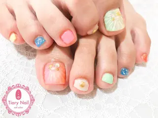 ネイル tiarynail K K🐼のネイルデザイン