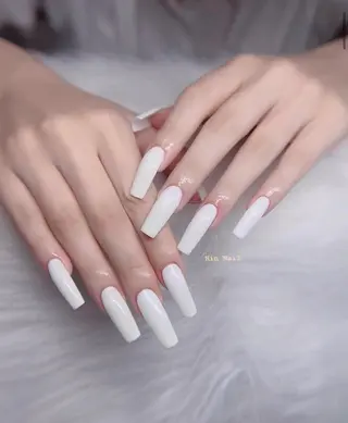 ネイル Hin Nailsのネイルデザイン