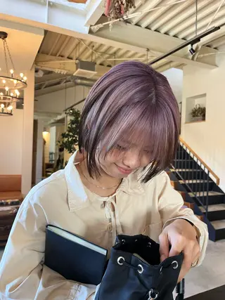 ショート カラー シマダ ユウナのヘアスタイル