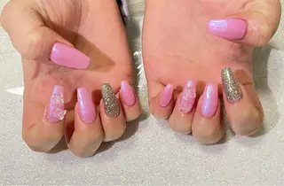 ネイル VIERU 🌈🎀💖のネイルデザイン