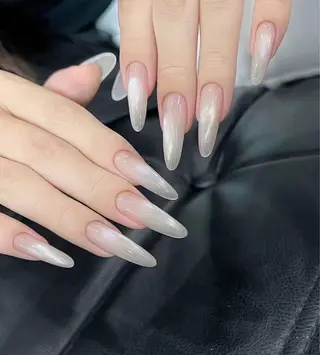 ネイル T. Leeのネイルデザイン