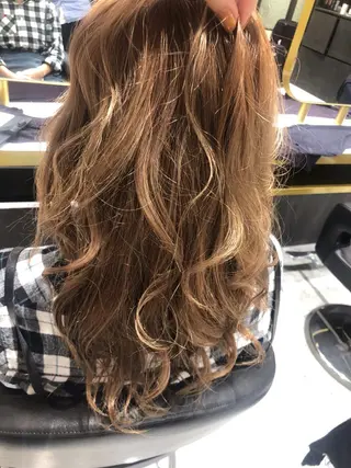 セミロング カラー 久保田 茜のヘアスタイル