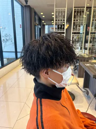 ショート パーマ メンズ メンズ専門 米山諒✂️のヘアスタイル