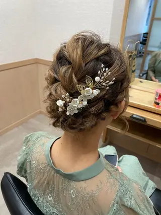 ヘアアレンジ 髪の家 tikiのヘアスタイル