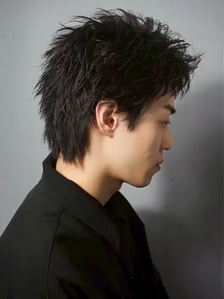 ミディアム 高崎 健司のヘアスタイル