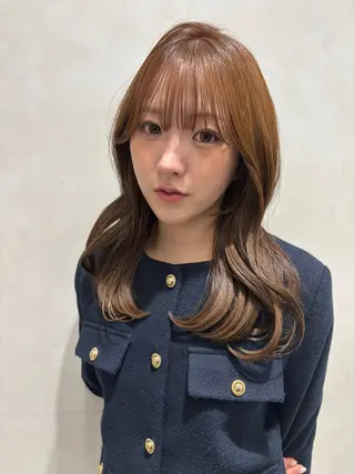 ミディアム 🥇赤み消しカラー／ 髪質改善の匠🥇のヘアスタイル