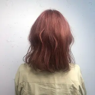 ミディアム 顔周りの垢抜けヘア 立山愛梨のヘアスタイル
