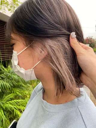 ミディアム カラー 中井 一葉のヘアスタイル