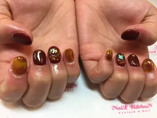 ネイル ネイルリボン 受付スタッフのネイルデザイン