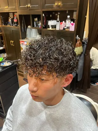 ミディアム 栫 雄大のヘアスタイル