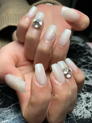 ミディアム ネイル ✴︎ Delightのネイルデザイン