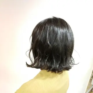ミディアム タカギ ヨウコのヘアスタイル