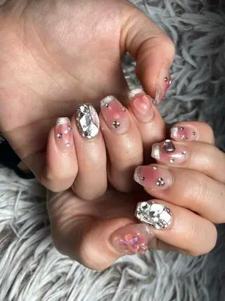 ミディアム ネイル ✴︎ Delightのネイルデザイン