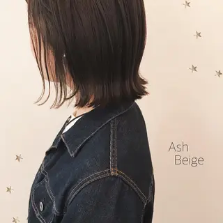 ミディアム カラー 市川 千夏のヘアスタイル