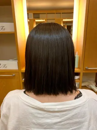 ミディアム 小楠 菜美のヘアスタイル
