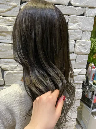 ロング 小倉 沙織のヘアスタイル