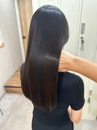 ロング 白髪ぼかしハイライト レイヤー川口 元気のヘアスタイル