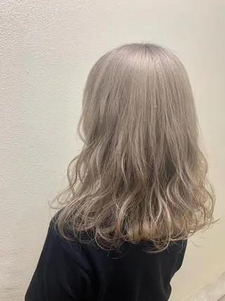 ミディアム カラー パーマ ヘアアレンジ メンズ キッズ ネイル マツエク・マツパ 切りっぱなしヘアボブ ミディアムヘアRYOのヘアスタイル