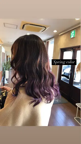 セミロング カラー 加瀬 真弓のヘアスタイル