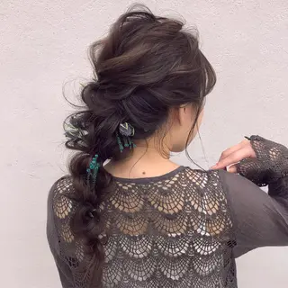 ロング ヘアアレンジ 卒業式お呼ばれ🕊️ ヘアセット✴︎ミキのヘアスタイル