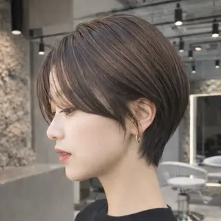 ショート カラー 《髪質改善✖️レイヤ ー🩶》ナオヤのヘアスタイル